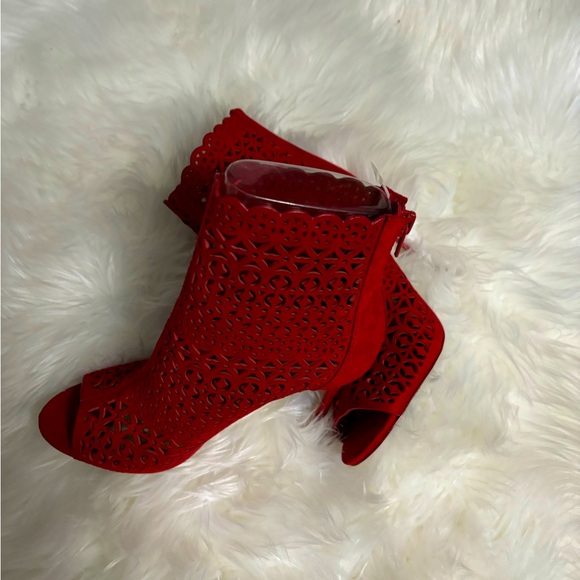 Red Aldo Stilettos • Ankle High • Sandle/Boot • Very Sexy - Picture 5 of 10